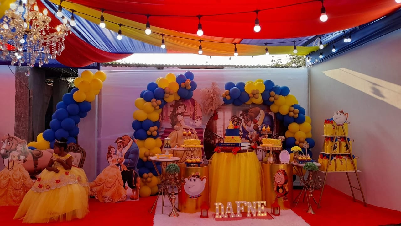 Decoración temática de La Bella y la Bestia